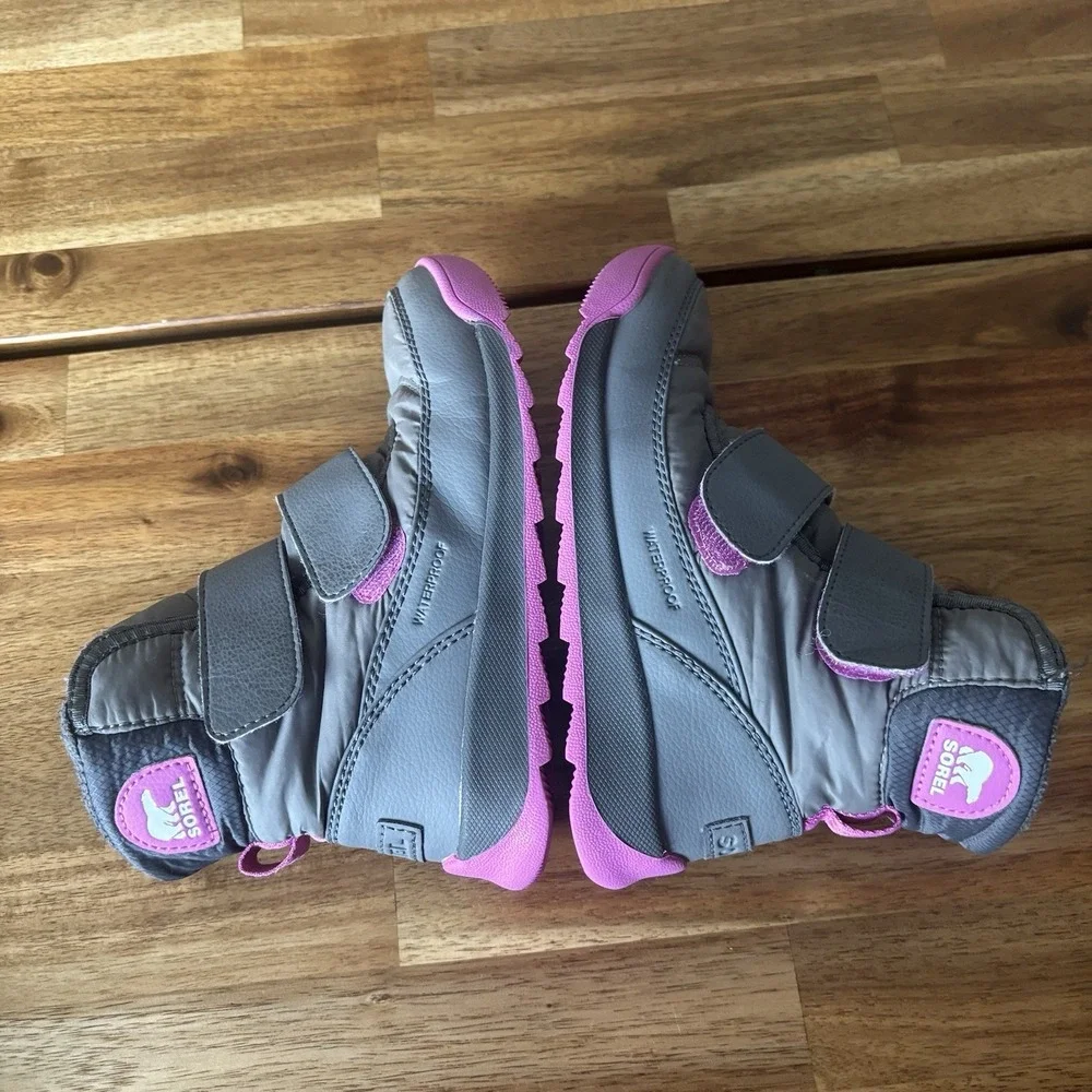 Sorel Whitney II Strap WP Girls Winter Snow Boots Sneakers Gray Pink Size 12